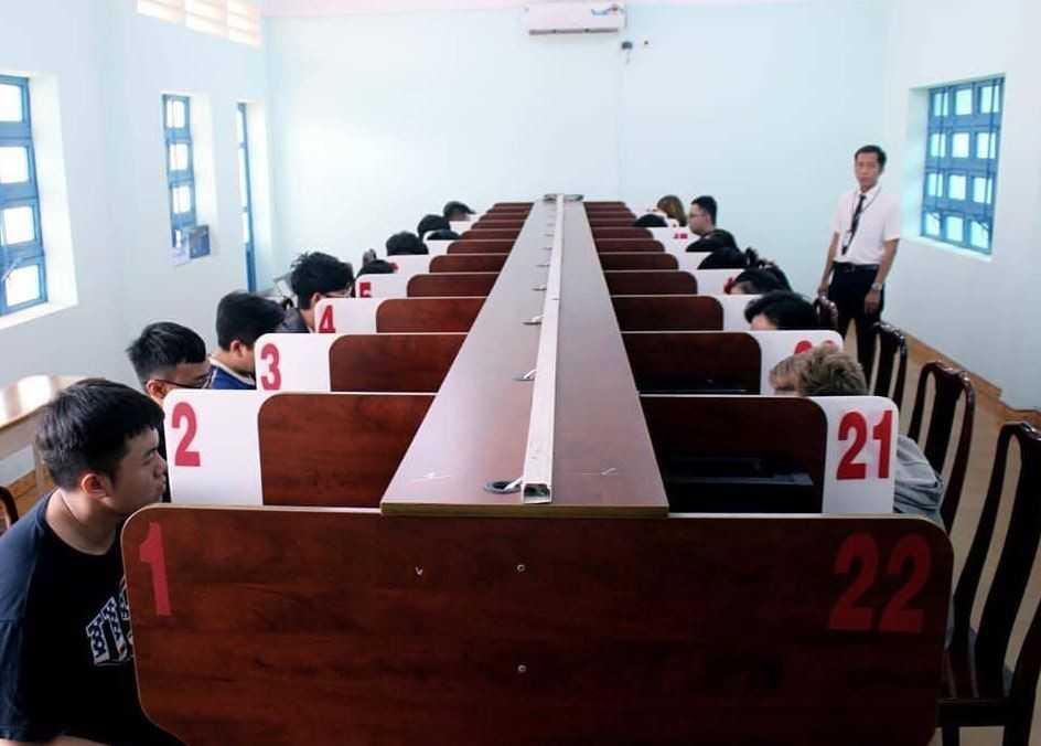 Đối với bằng lái xe B2 nếu thi trượt phần thực hành thì được thi lại mấy lần?