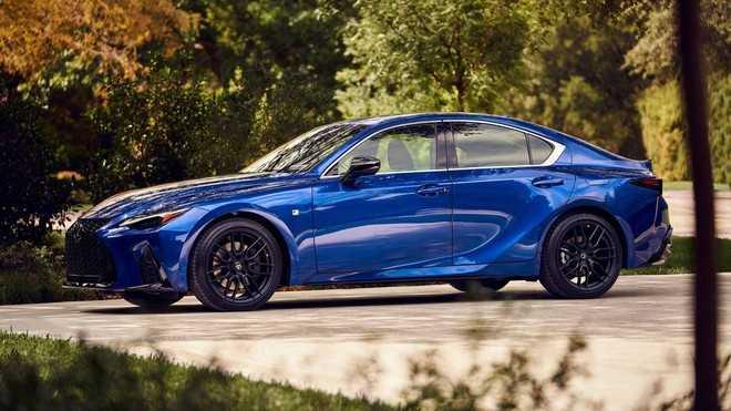 Lexus IS 2021
