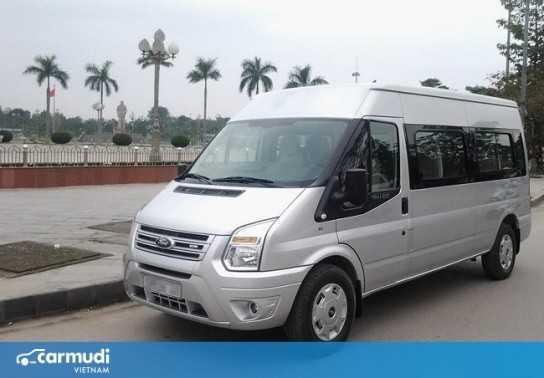 Xe 16 chỗ không kinh doanh vận tải có cần phải gắn phù hiệu?