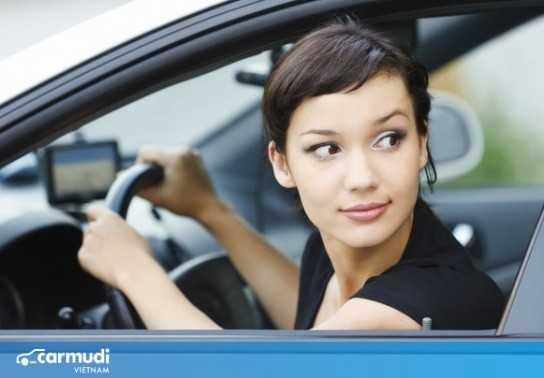 Các tài xế cần lưu ý những điều này khi quay đầu xe