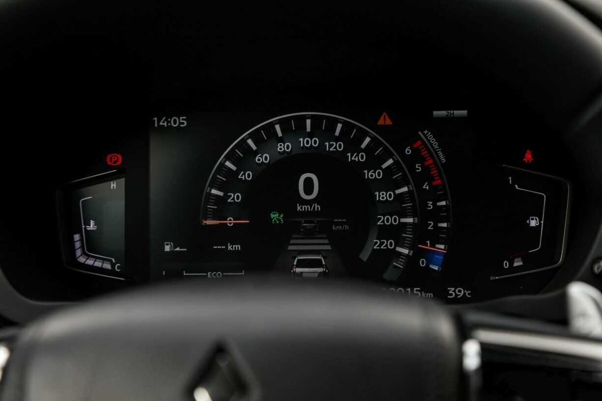 Nội thất Mitsubishi Pajero Sport 2020