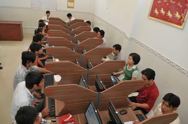 Đối với bằng lái xe B2 nếu thi trượt phần thực hành thì được thi lại mấy lần?