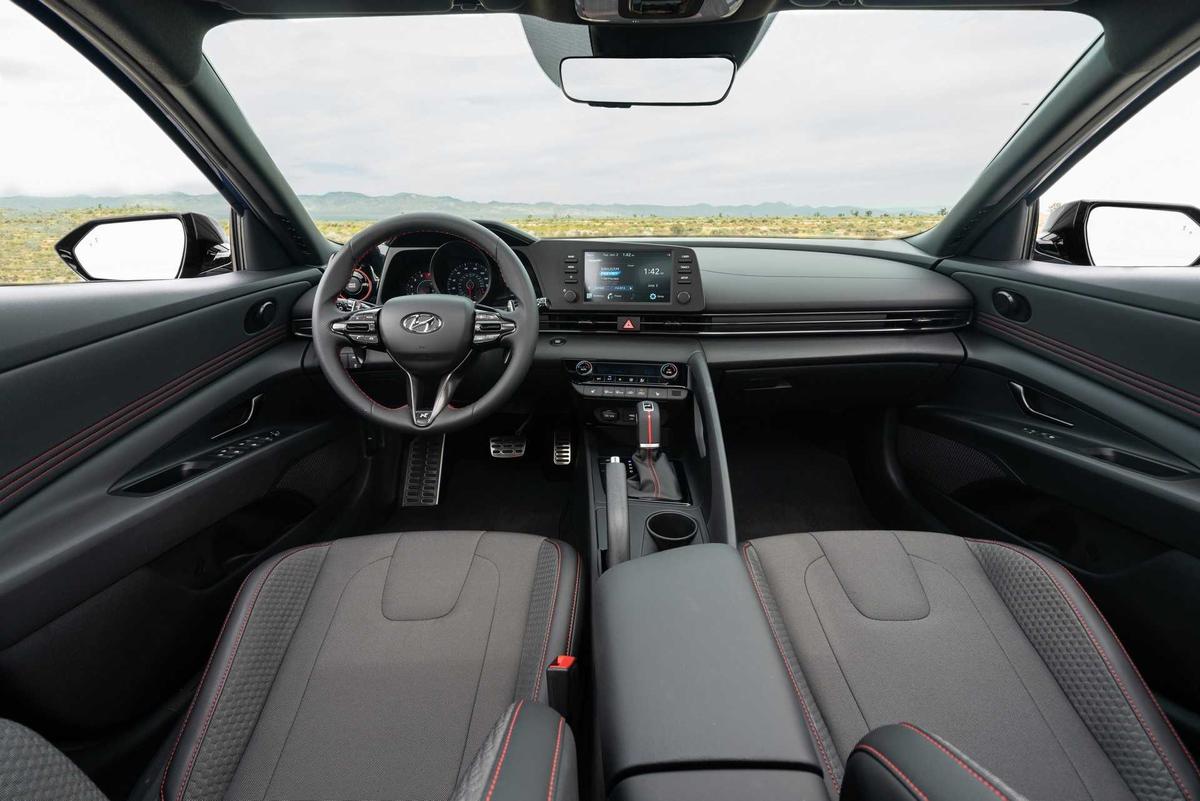 Hyundai Elantra 2021