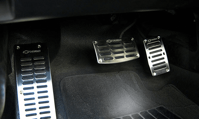 Những cách giúp bạn đối phó tình huống kẹt chân côn