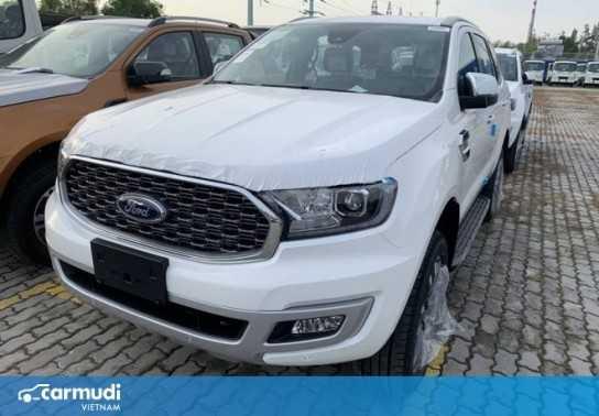 Phiên bản mới Ford Everest cập bến Việt Nam