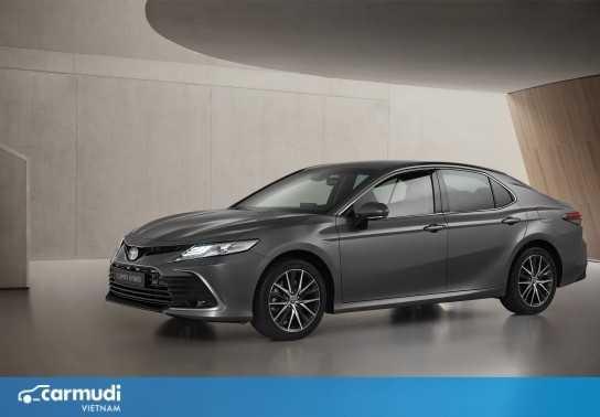 Toyota Camry Hybrid 2021 chính thức được ra mắt với những nâng cấp táo bạo