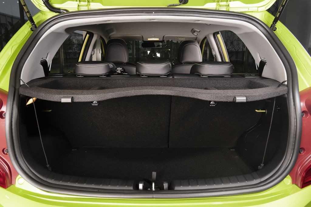 Nội thất Kia Morning 2021 X-Line