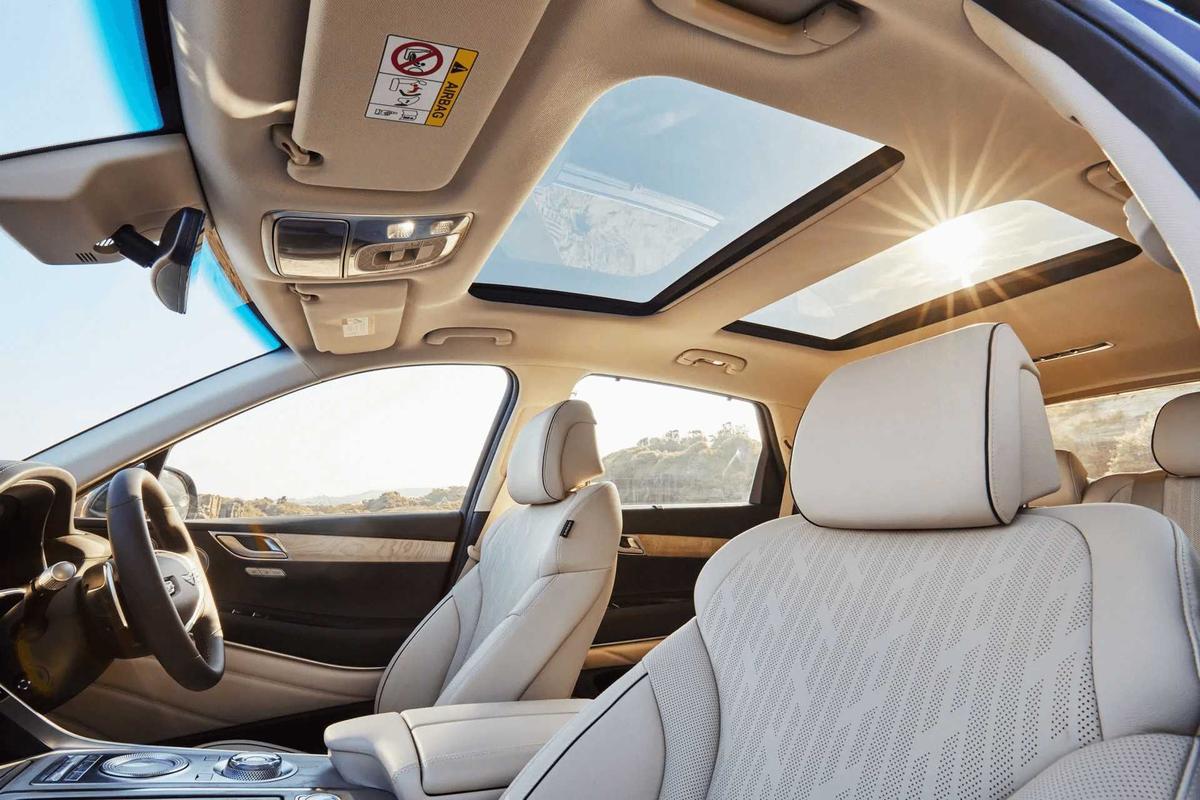 Nội thất Genesis GV80 2021