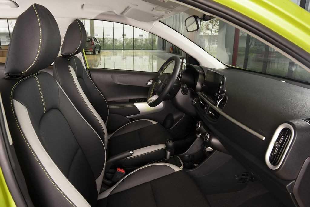 Nội thất Kia Morning 2021 X-Line
