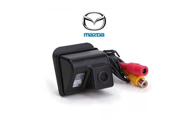 Camera lùi Mazda 3