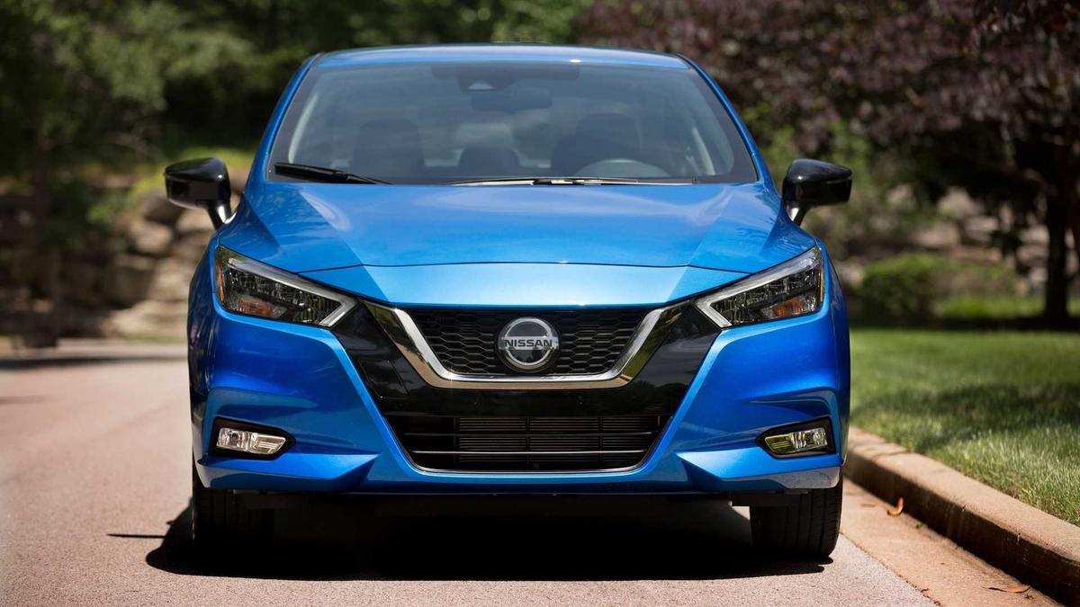 Nissan Sunny 2021