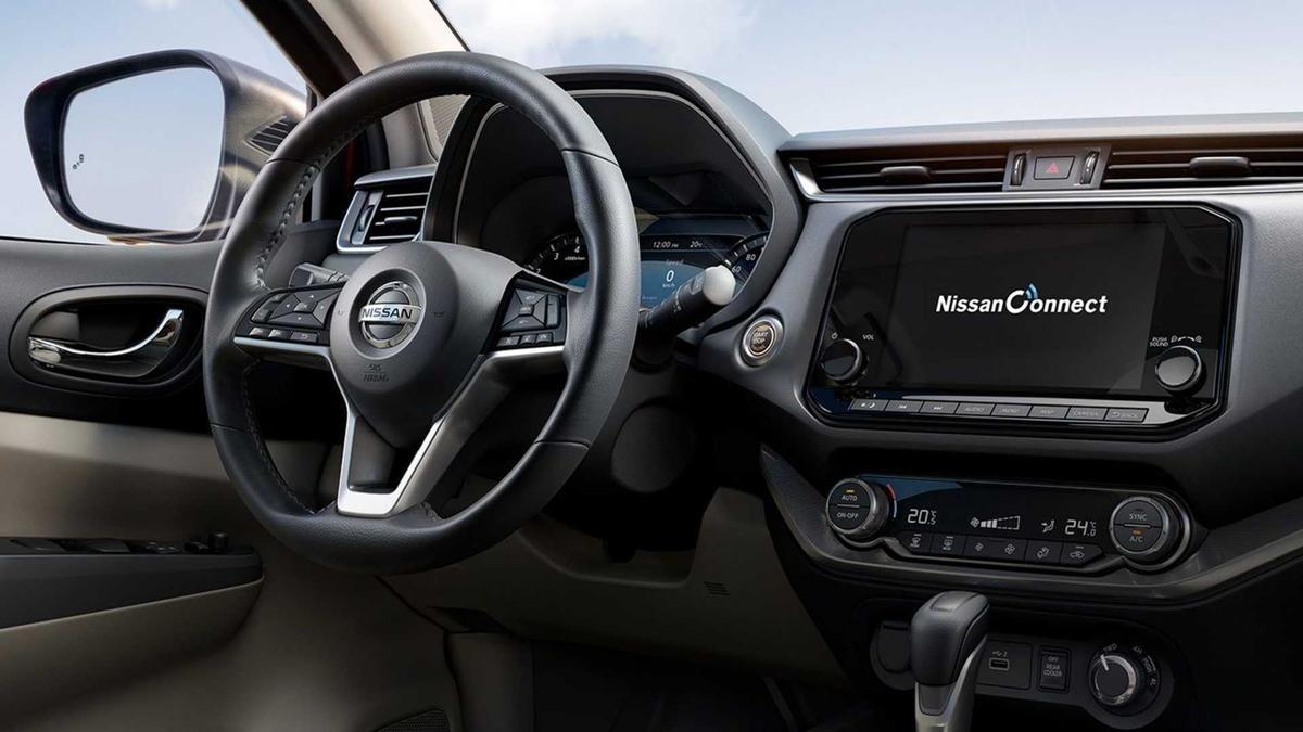 Nội thất Nissan Terra 2021