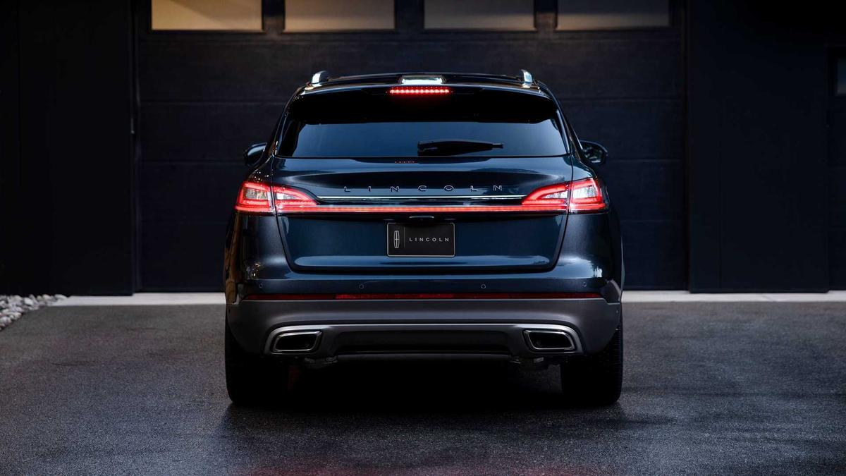 Lincoln Nautilus 2021