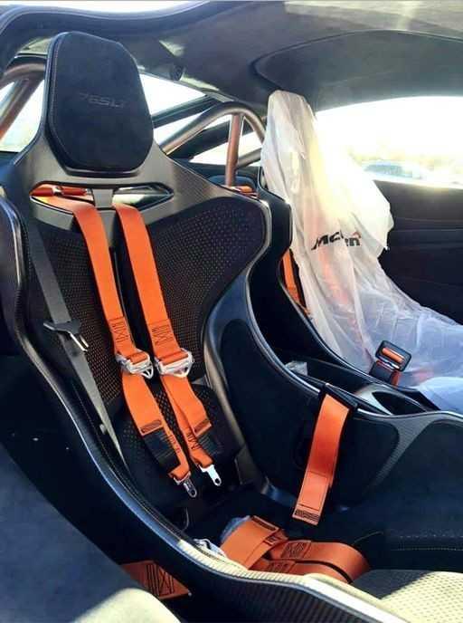 Nội thất McLaren 765LT