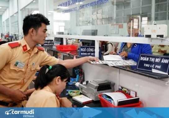 Thực hiện thủ tục sang tên xe, chủ phương tiện có trách nhiệm gì?