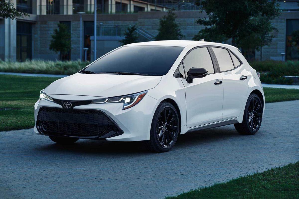 Toyota Corolla Hatchback SE 2020