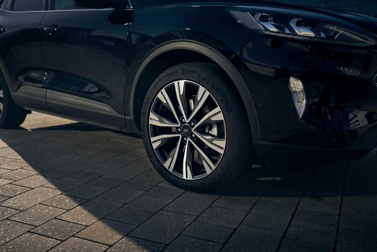 Ford Kuga Hybrid 2021