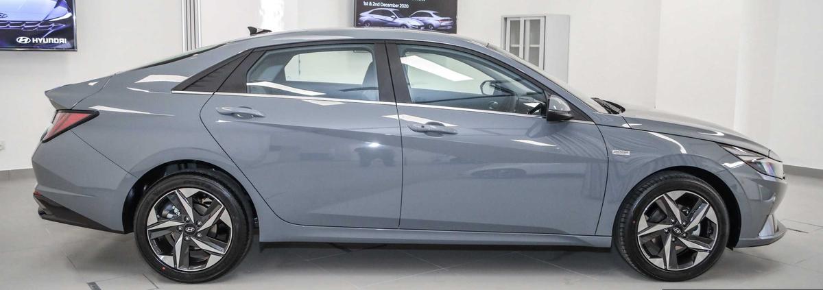 Hyundai Elantra 2021