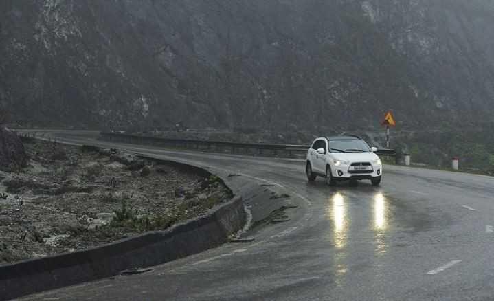 Sử dụng số L khi xuống dốc