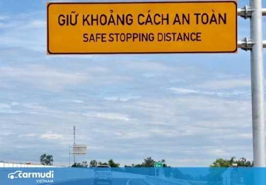 Khoảng cách phanh an toàn là gì và cách tính?