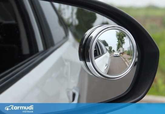 Lắp đặt gương cầu lồi cho ô tô cần lưu ý điều gì?