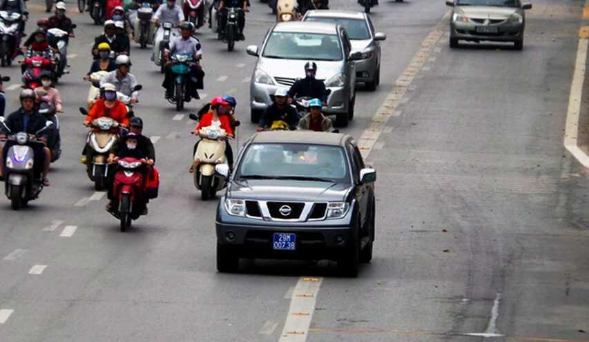 Mức bồi thường tai nạn giao thông do ô tô lấn làn đường?