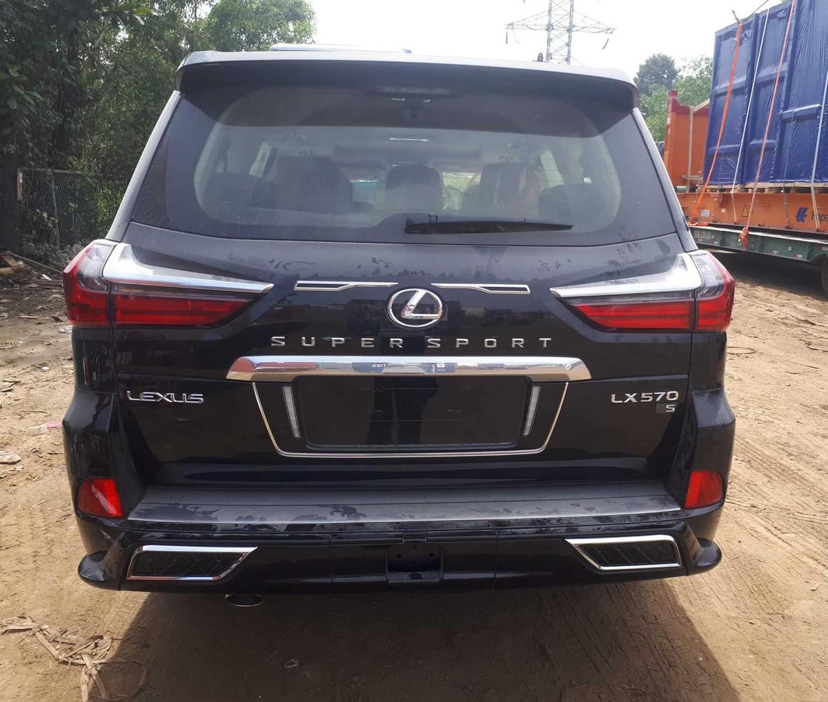 Lexus LX570 Super Sport 2021