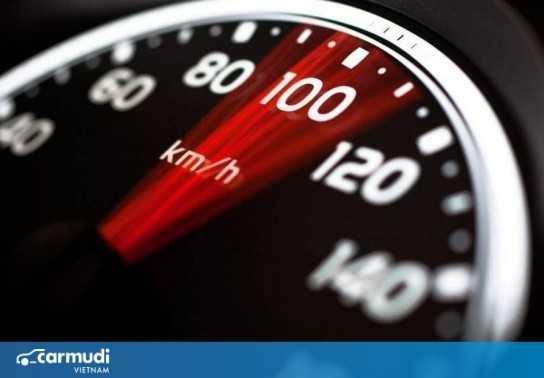 Mức xử phạt đối với xe chạy quá tốc độ quy định