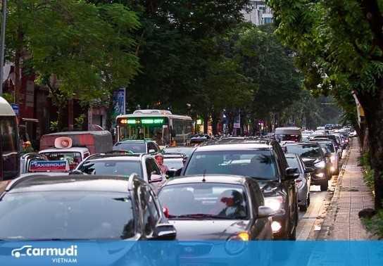 Làm thế nào để lái ô tô trong phố một cách mượt mà?