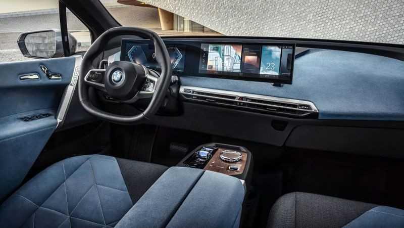 BMW iX
