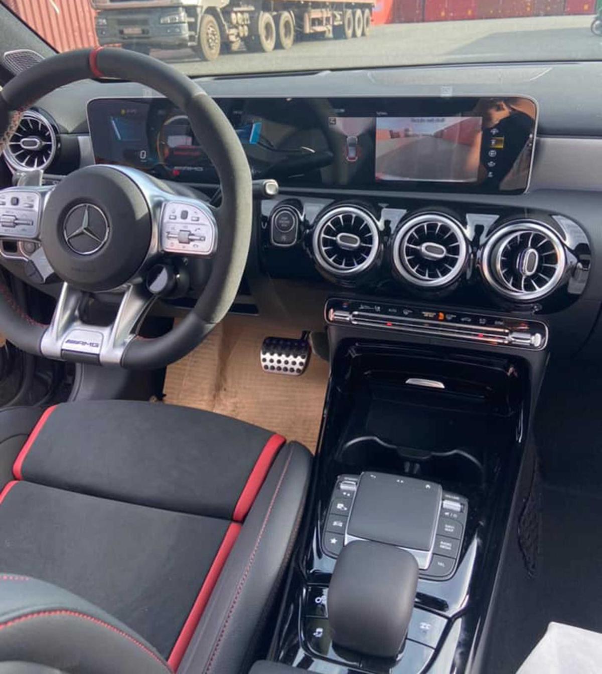 Mercedes-AMG A45 S 2020