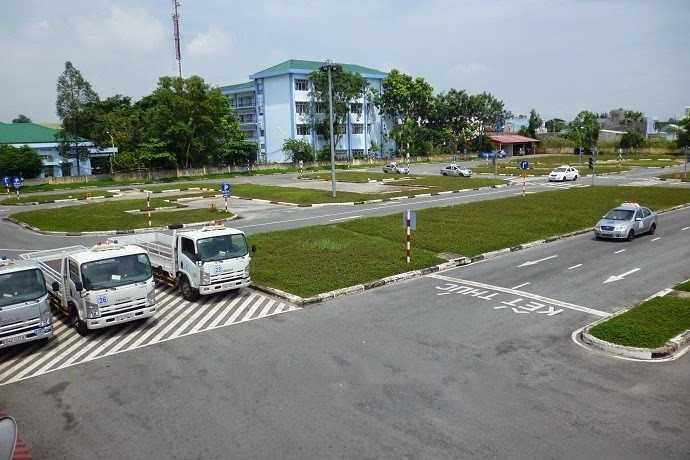 Trung tâm đào tạo lái xe