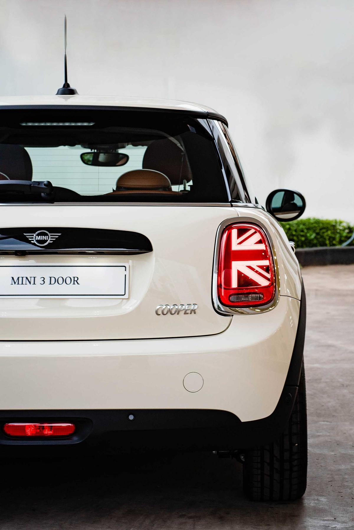 MINI Cooper 3 cửa