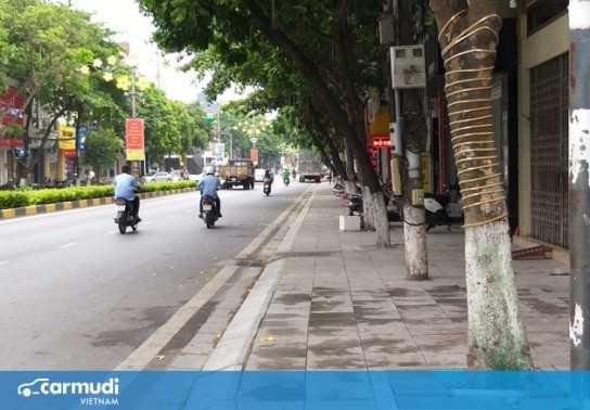 Ý nghĩa của vạch kẻ đường sát vỉa hè