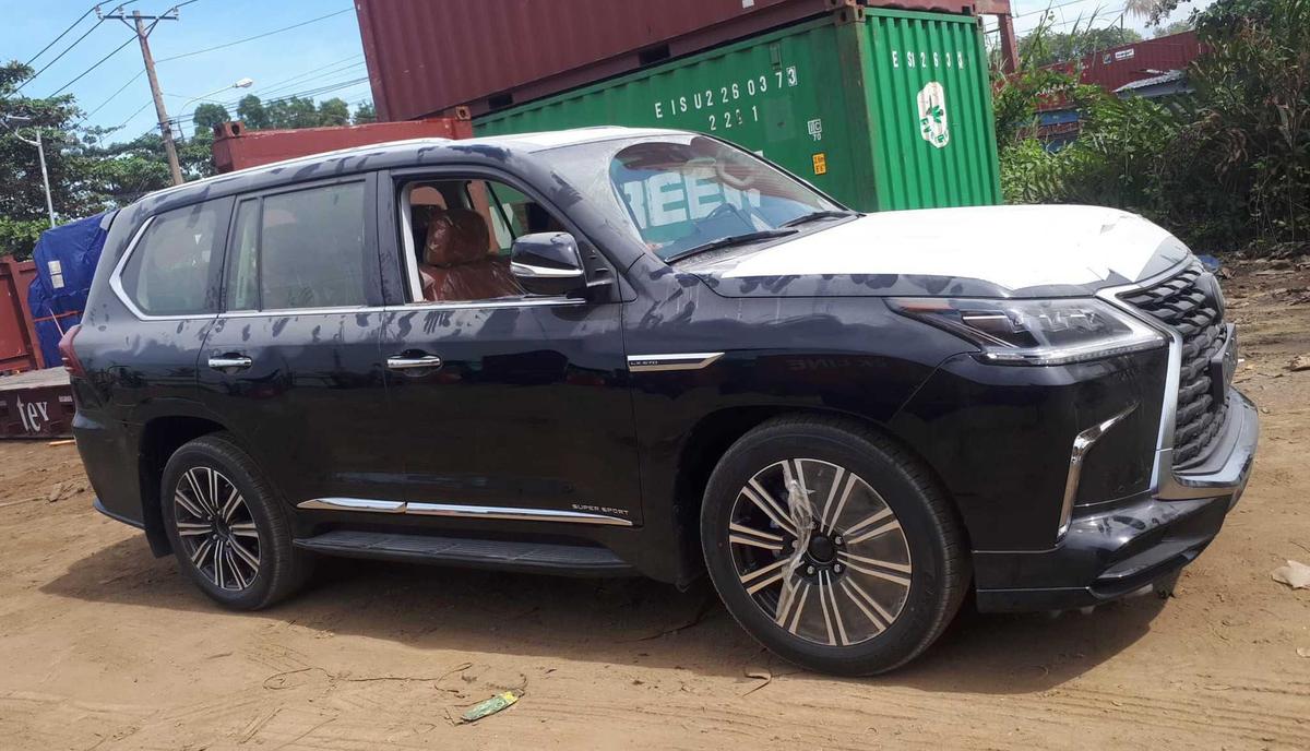 Lexus LX570 Super Sport 2021