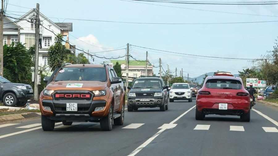 Vị trí xe trong làn