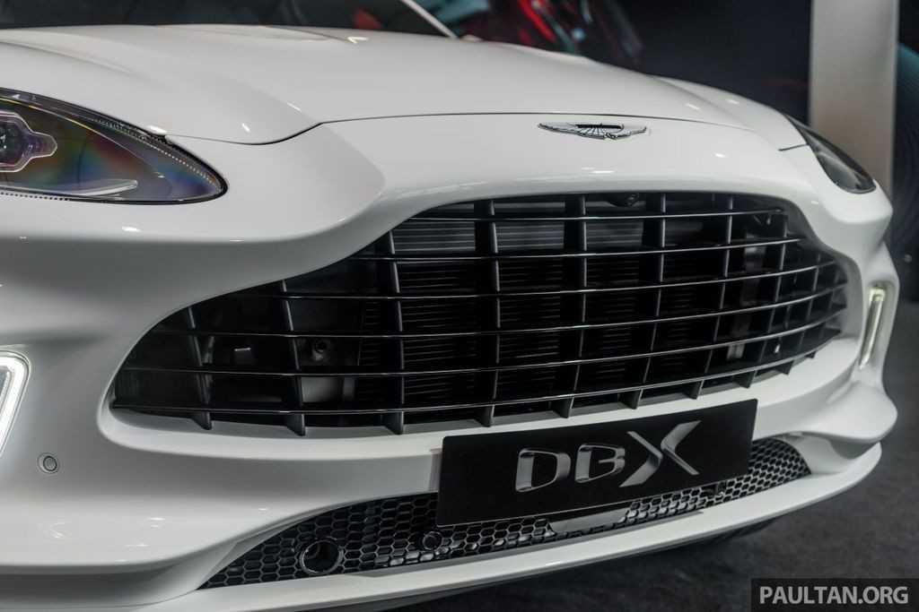 Aston Martin DBX 