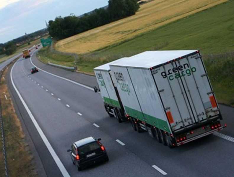 Xác định rõ làn đường của xe container