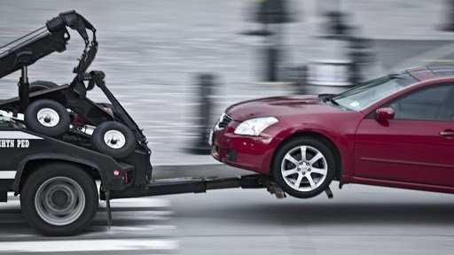 Cứu hộ ô tô cầu trước số sàn