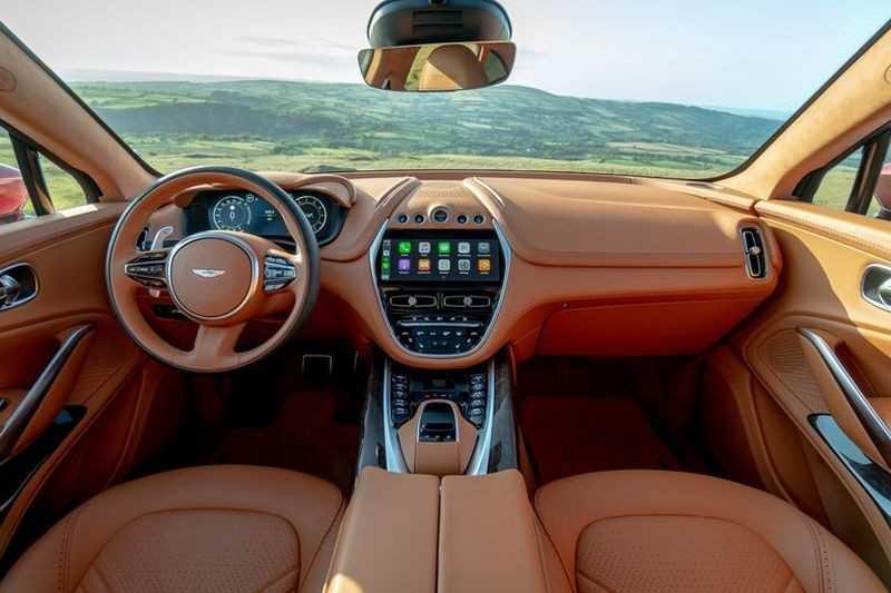 Aston Martin DBX 2020