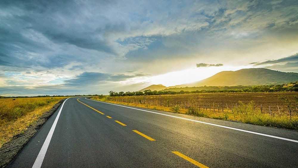 Vạch vàng nét đứt