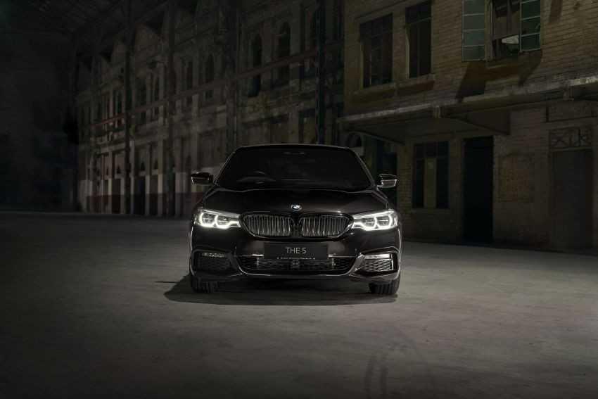 BMW 530i M Sport Dark Shadow Edition
