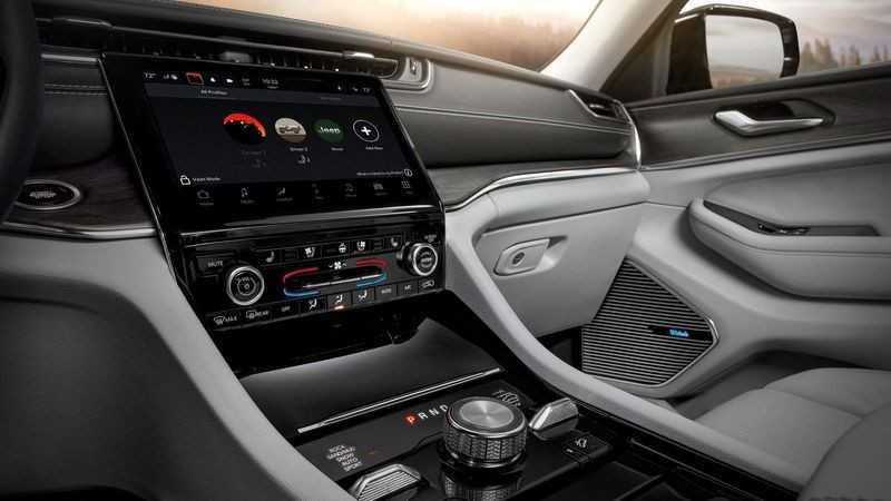 Nội thất Jeep Grand Cherokee L 2021