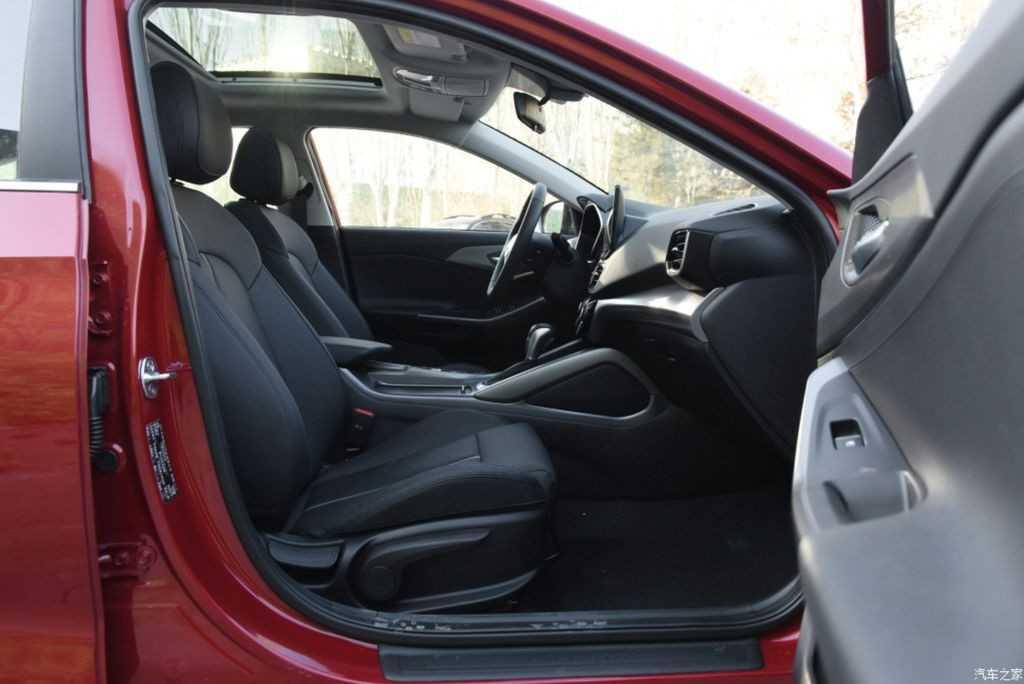 Nội thất Hyundai Lafesta 2021