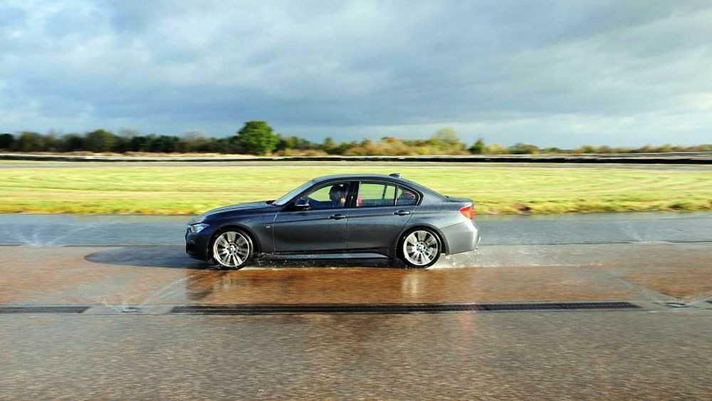 Đối với các tình huống cần giảm tốc đột ngột