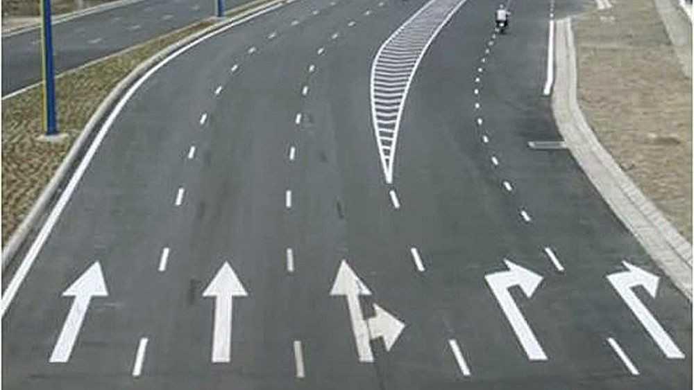 Vạch xương cá chữ V