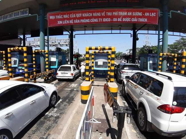 4 lỗi thường xuyên mắc phải khi đi qua trạm thu phí
