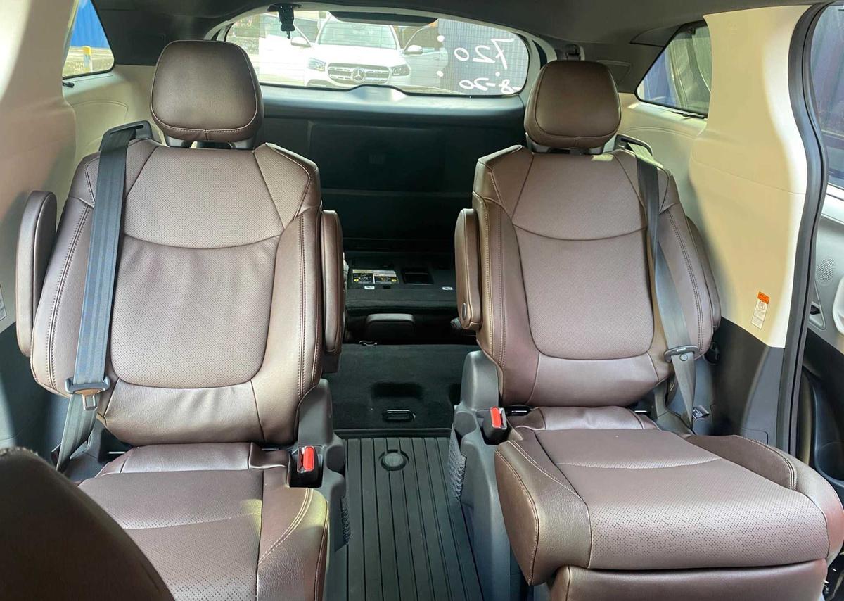 Toyota Sienna 2021