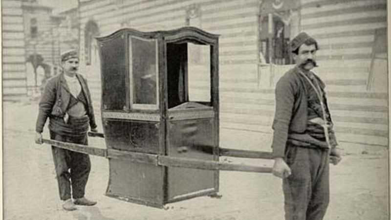 nguồn gốc xe sedan