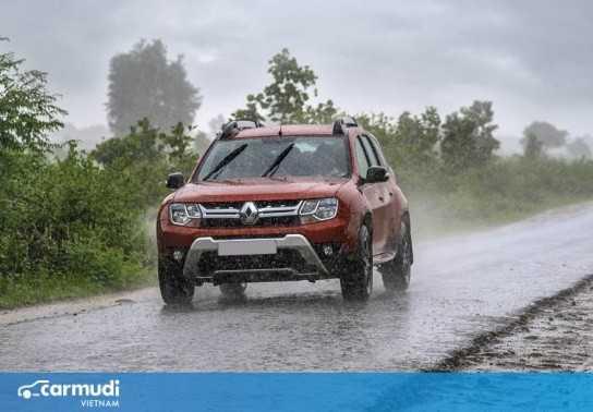 Lái xe an toàn hơn trên đường trơn trượt bằng một số lưu ý này